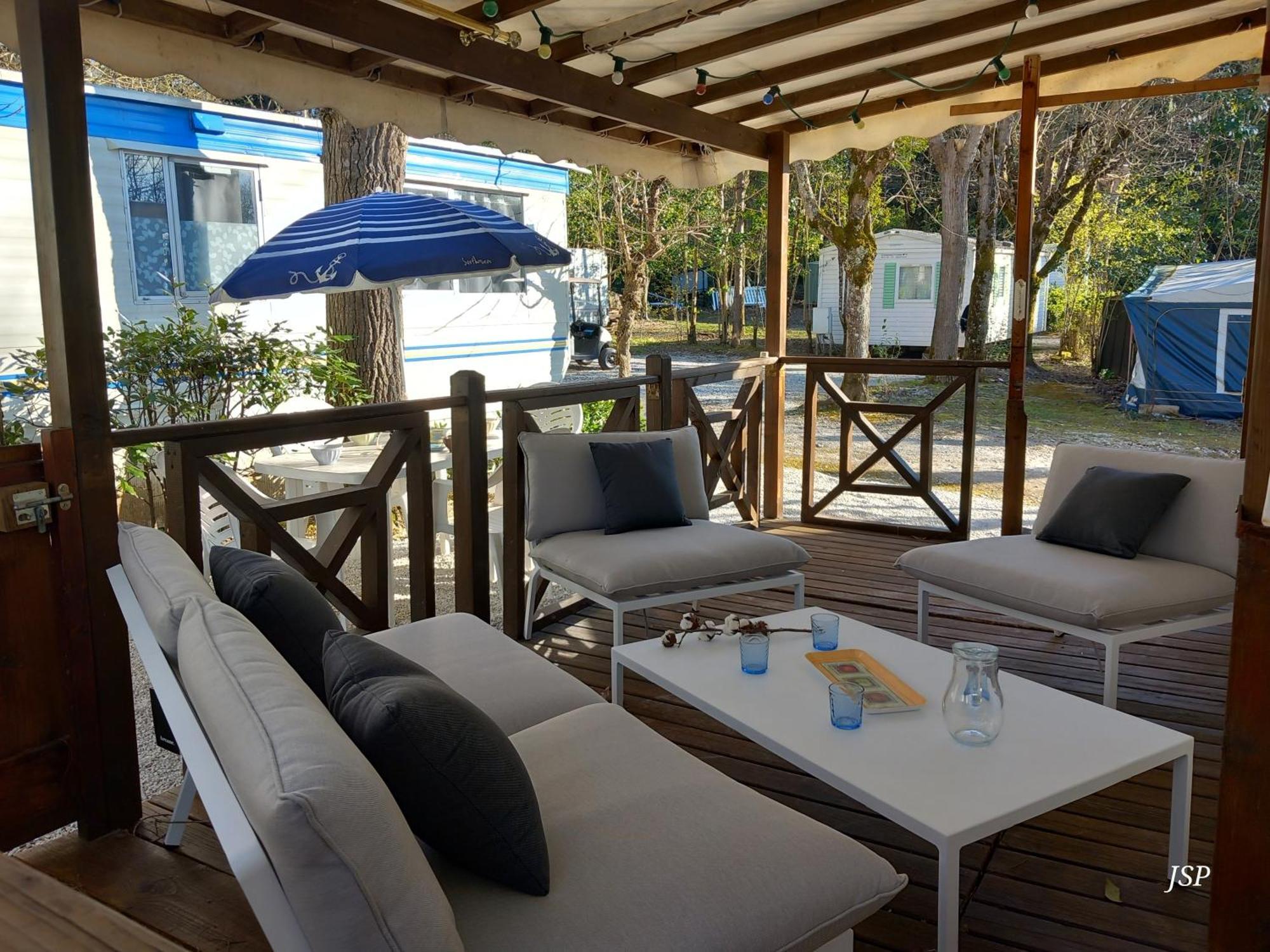 Mobilhome Les Volets Bleus Vaudreuille Exterior foto